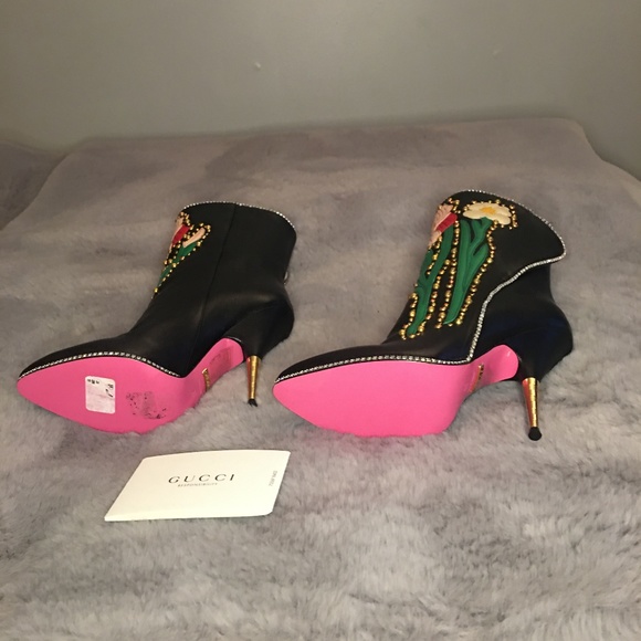 Brand New Gucci Intarsia Boots - Picture 4 of 16